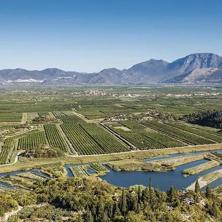 アパート Galic *